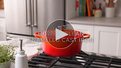 Le Creuset Enamelled Cast Iron Cleaner